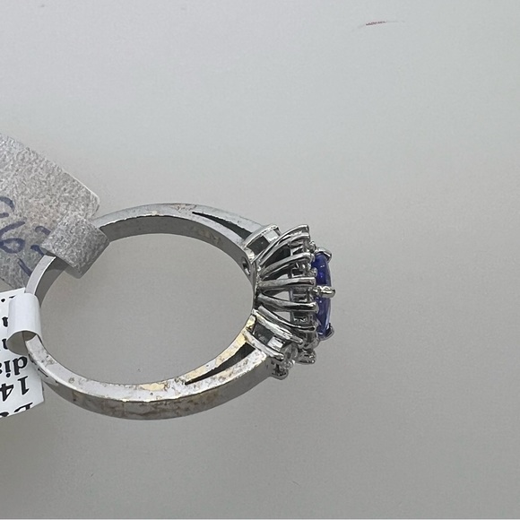 14k White Gold Diamond & Tanzanite Ring - Picture 7 of 9